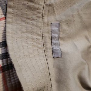 Burberry of London bucket hat